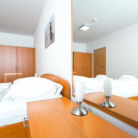 Hotel Garni Vsb Острава Экстерьер фото